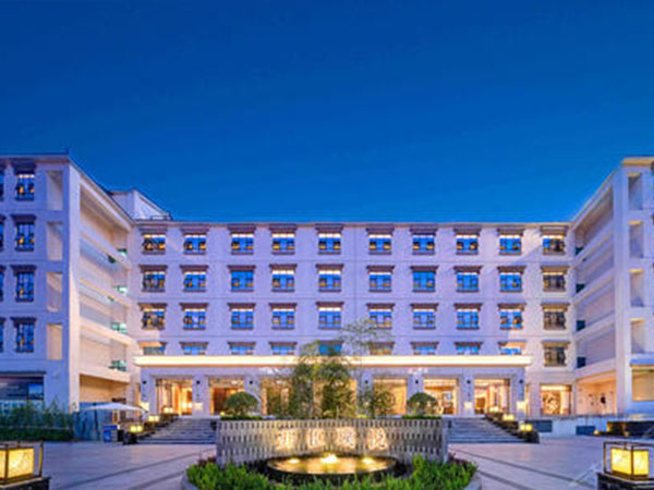 騰沖開臣璞悅酒店