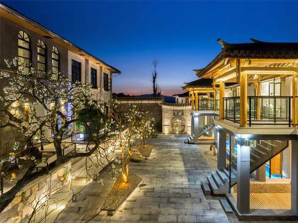 騰沖海晏文旅和順康家茶園書館店