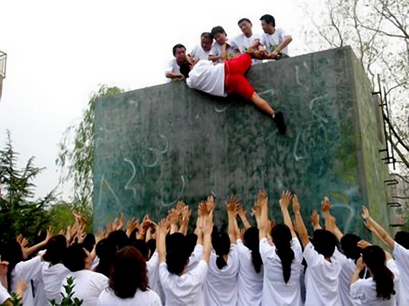 騰沖戶外拓展 公司團(tuán)建拓展培訓(xùn)項(xiàng)目 逃生墻 