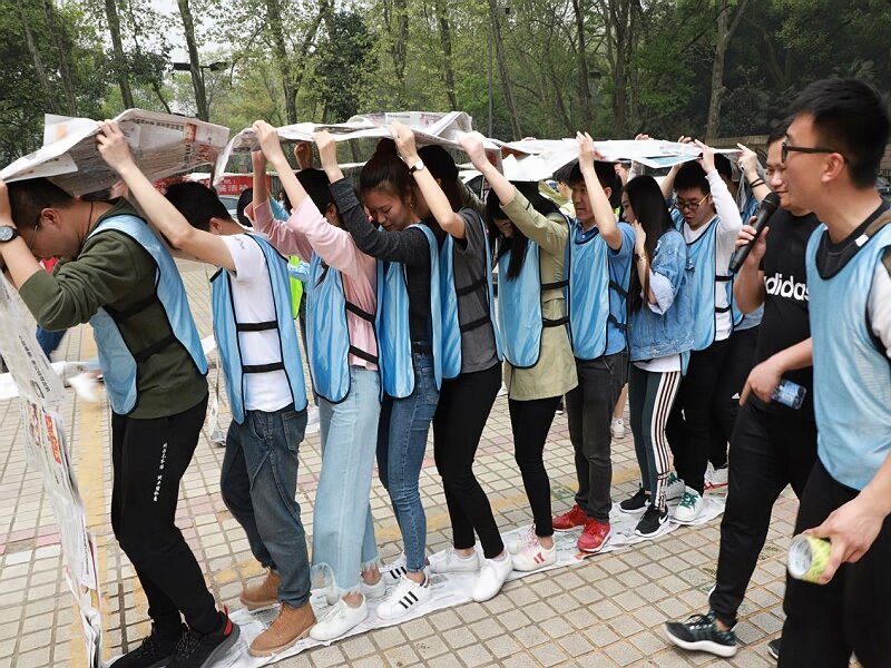 騰沖團(tuán)隊(duì)野外拓展活動(dòng)公司凝聚力拓展訓(xùn)練項(xiàng)目《無敵風(fēng)火輪》