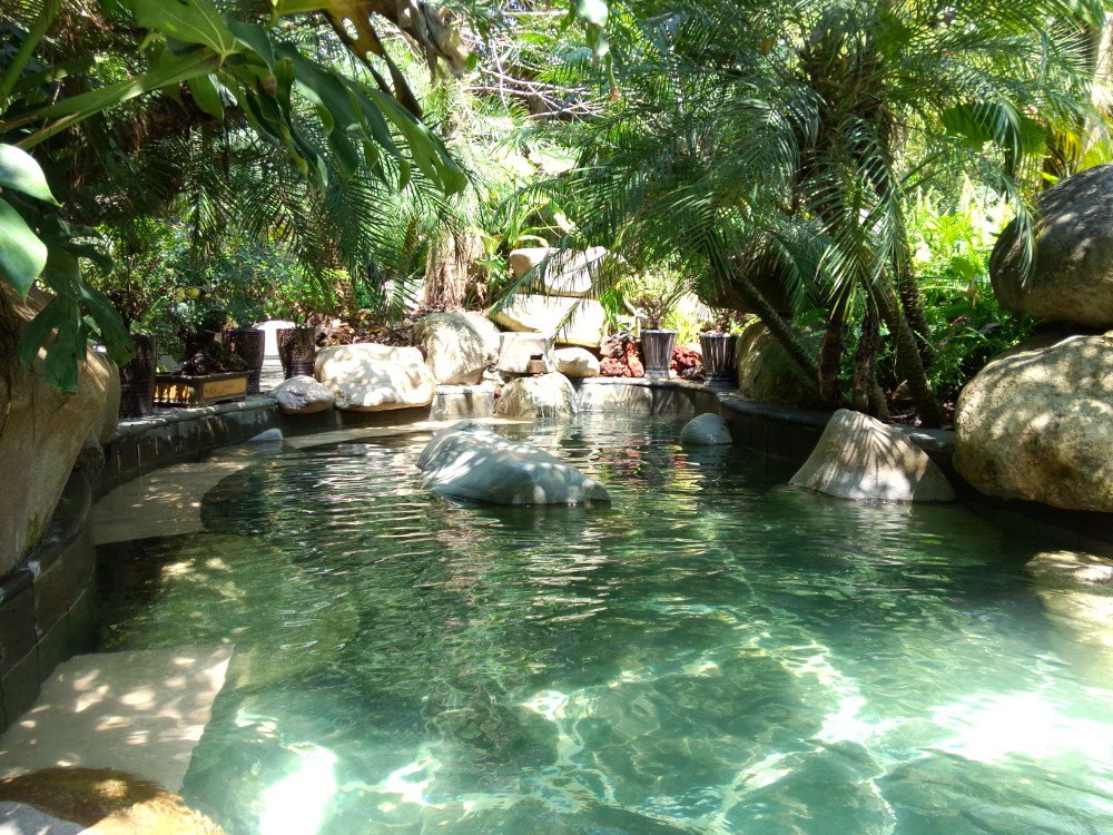 從草原之殤到草原“風(fēng)光”——騰沖市東山草原開(kāi)發(fā)利用模式概述