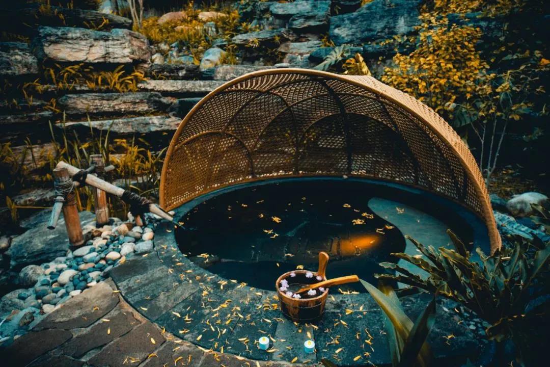 來騰沖泡溫泉，一起感受山谷里自然流淌的溫暖