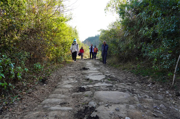 云南旅游,云南旅行社,云南團(tuán)建公司,云南會議公司,騰沖旅游,騰沖旅行社,騰沖團(tuán)建公司,騰沖會議公司：徒步千年古道 游歷西源古城