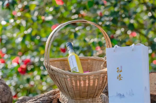 云南旅游,云南旅行社,云南團建公司,云南策劃公司,云南會議執(zhí)行,騰沖旅行,騰沖旅行社,騰沖團建公司,騰沖策劃公司,騰沖會議執(zhí)行：騰沖--這份伴手禮攻略請收好！